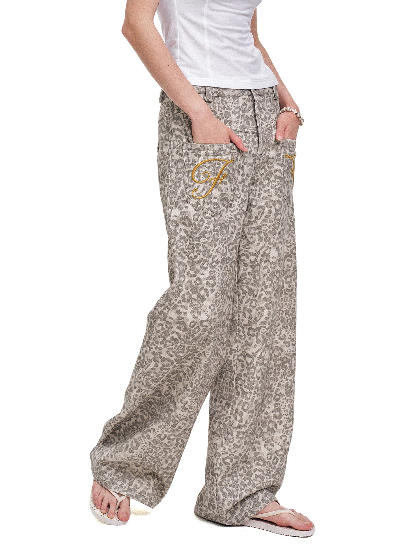 Women's Vintage Leopard Print Wide-Leg Denim Jeans with Patch Pockets