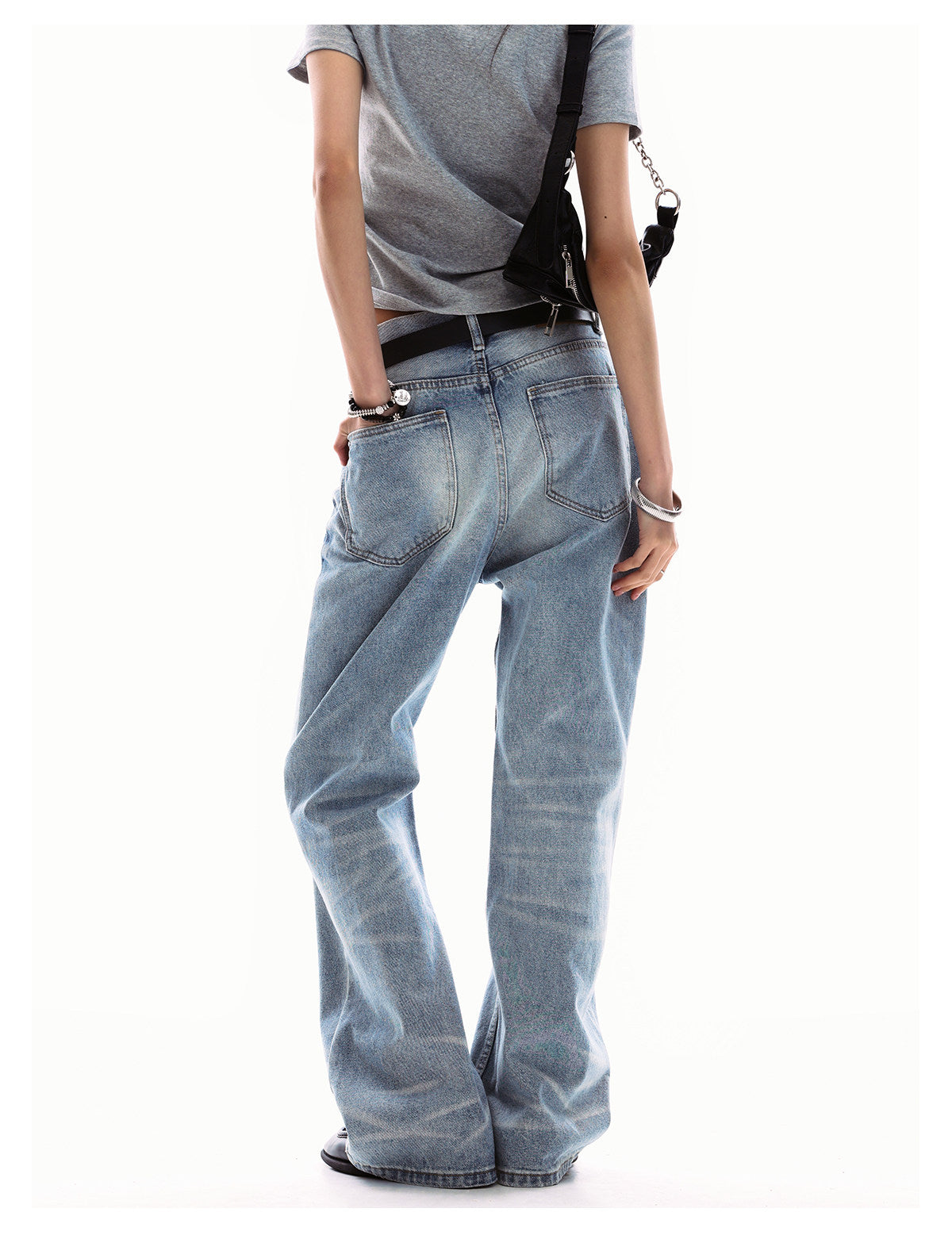 Unisex Washed Clean Fit Straight-Leg Jeans