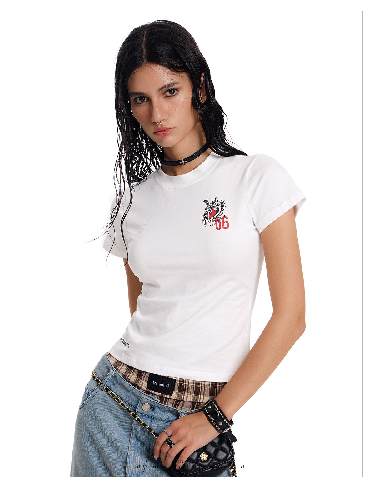 Women's Heart Graffiti Slim Fit Graphic T-Shirt