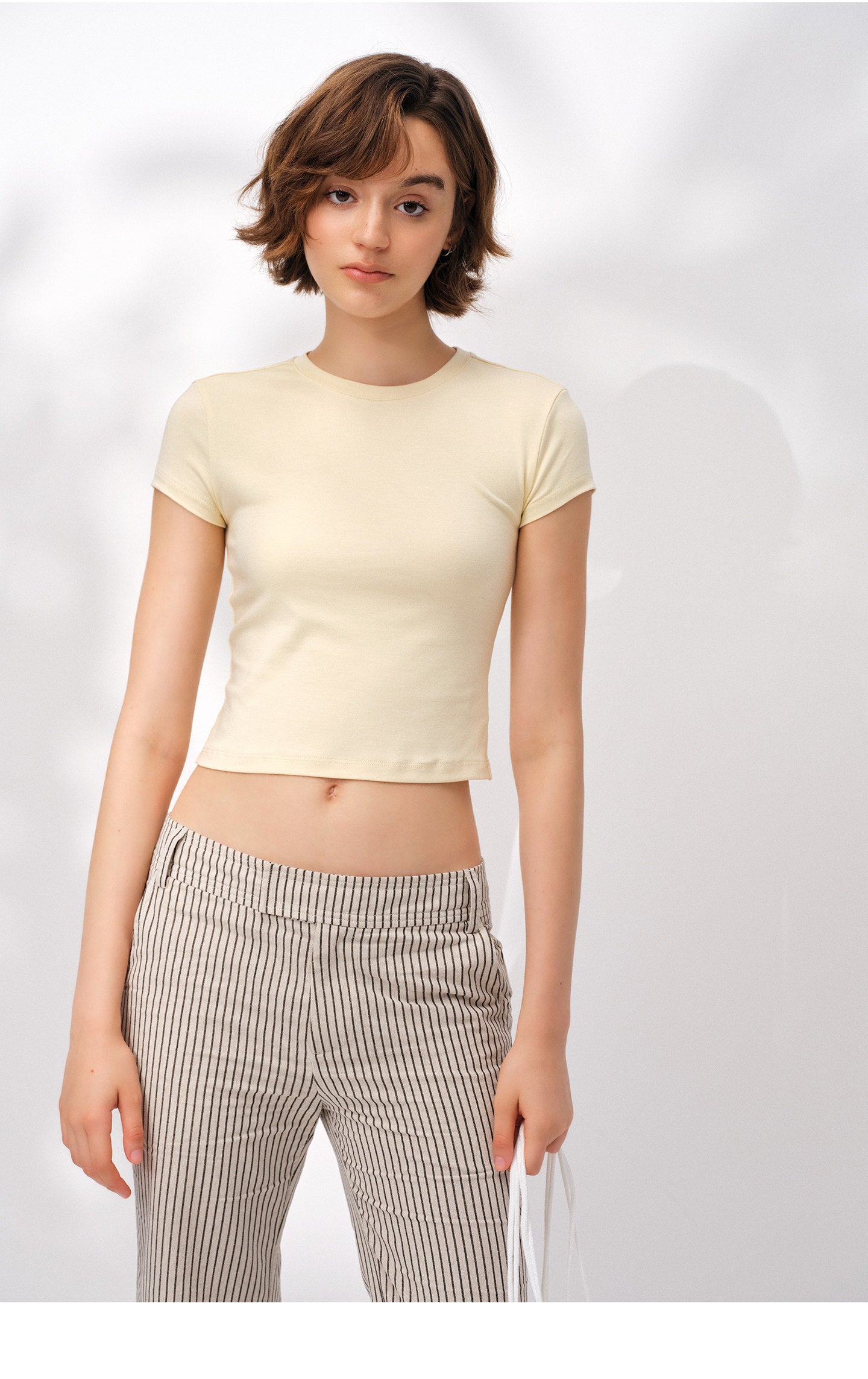 Our Stage High Elasticity Skin friendly Soft and Sticky Classic Small Round Neck Slimming, Meat Covering, Exposed Umbilical Shoulder Summer Short sleeved T-shirt