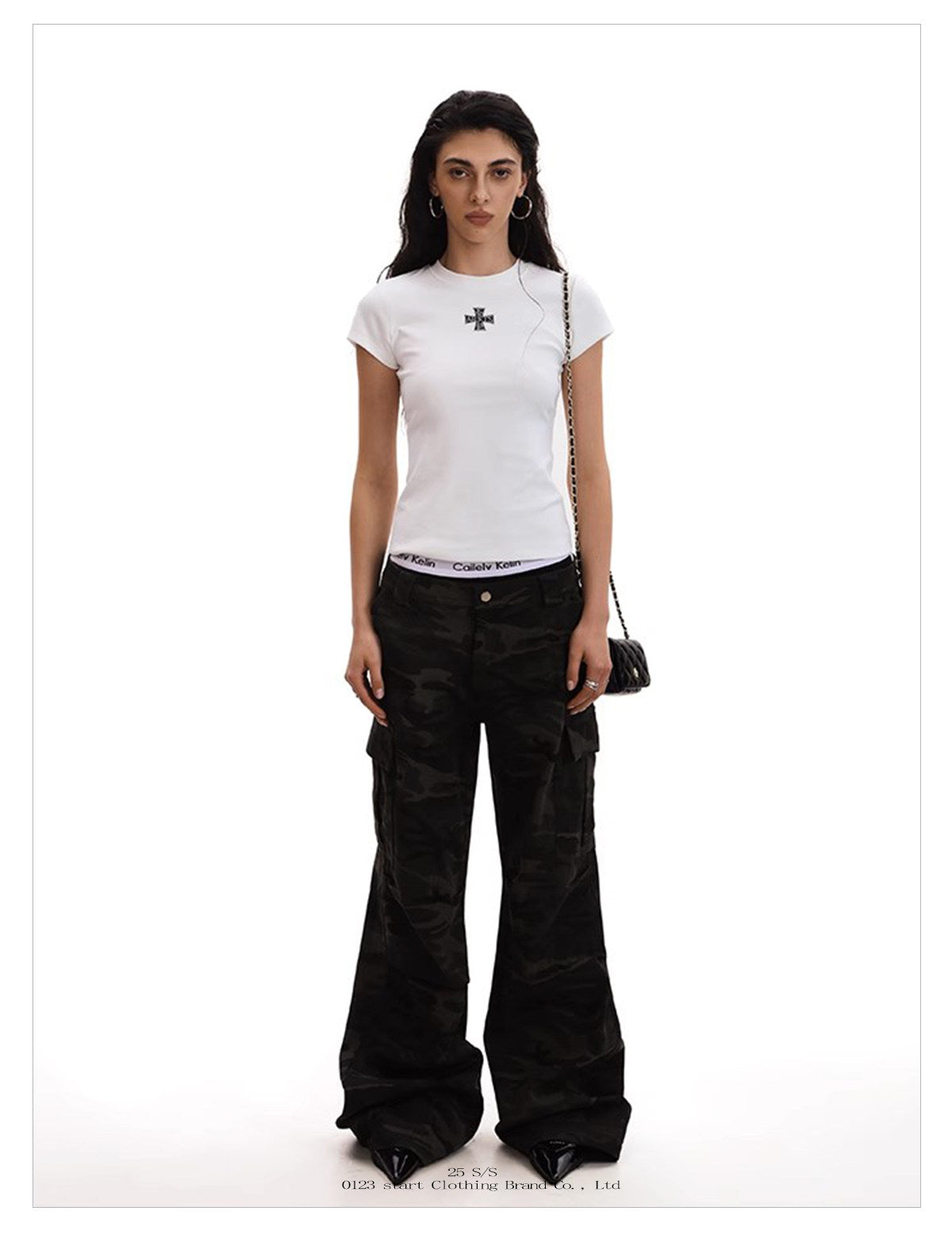 Women's Cross Graphic Slim Fit Crew Neck T-Shirt