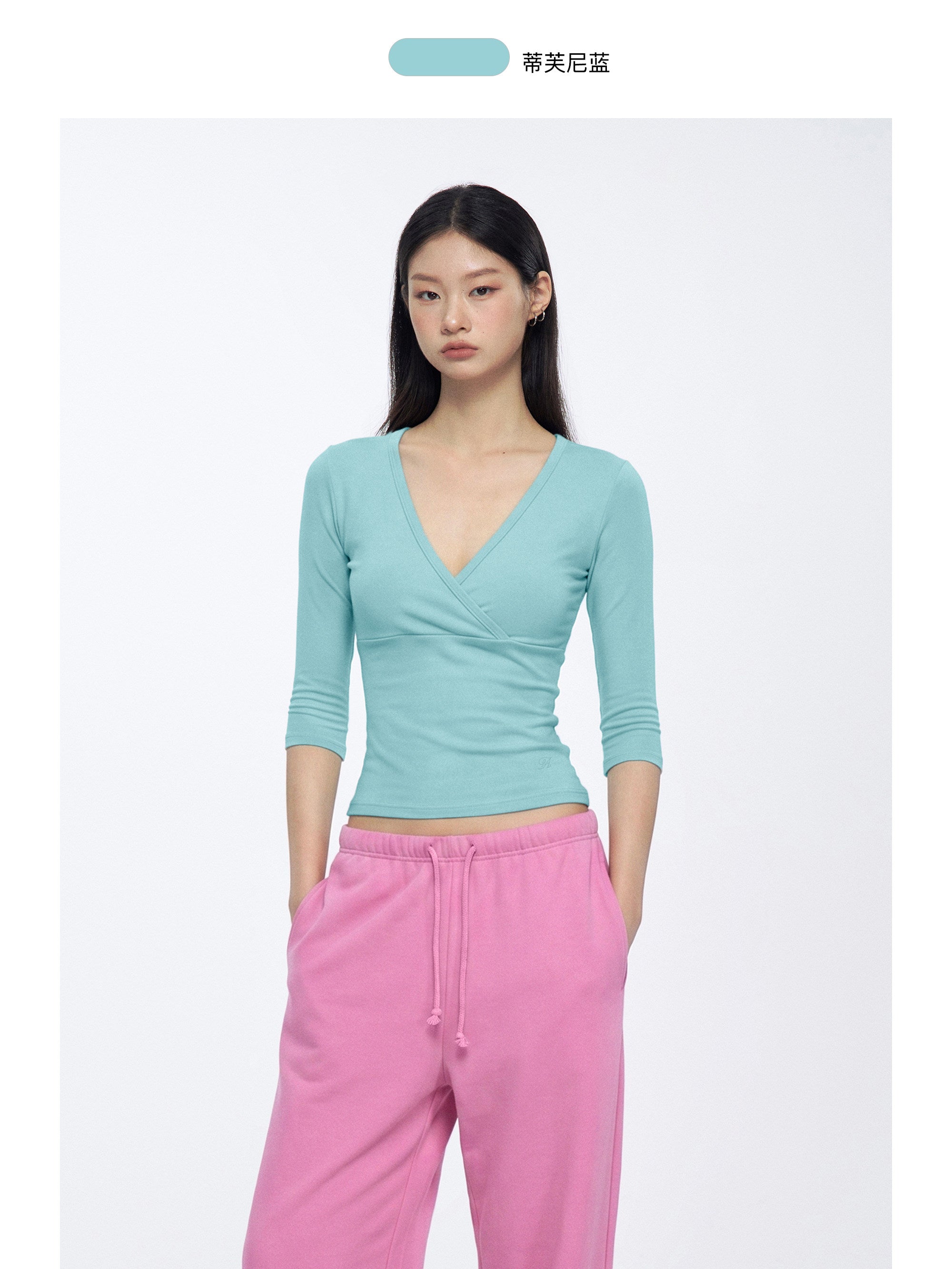 HeyHenry Women's Deep V-Neck Fitted Short Sleeve T-Shirt