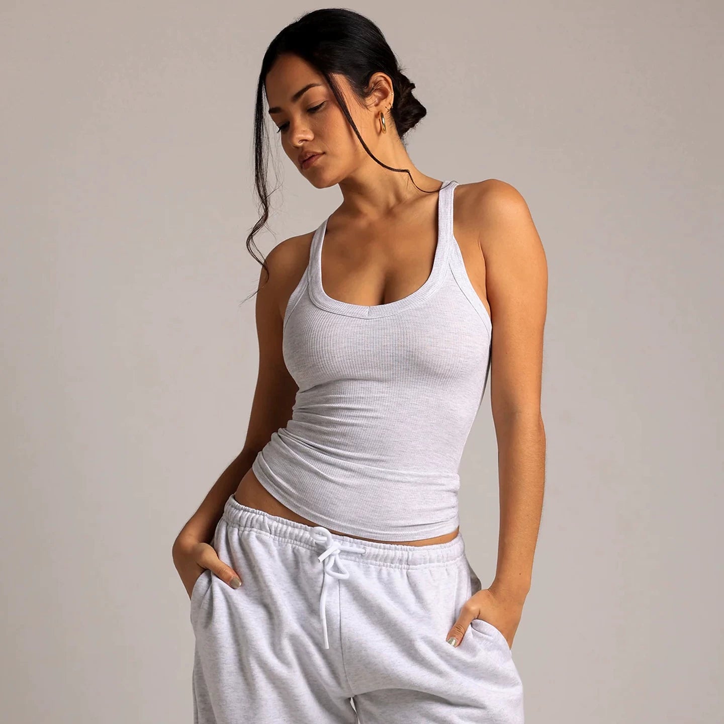 U-neck H-shaped vest with chest cushion, American style spicy girl elastic thread slim fit and slimming camisole top for summer 2026