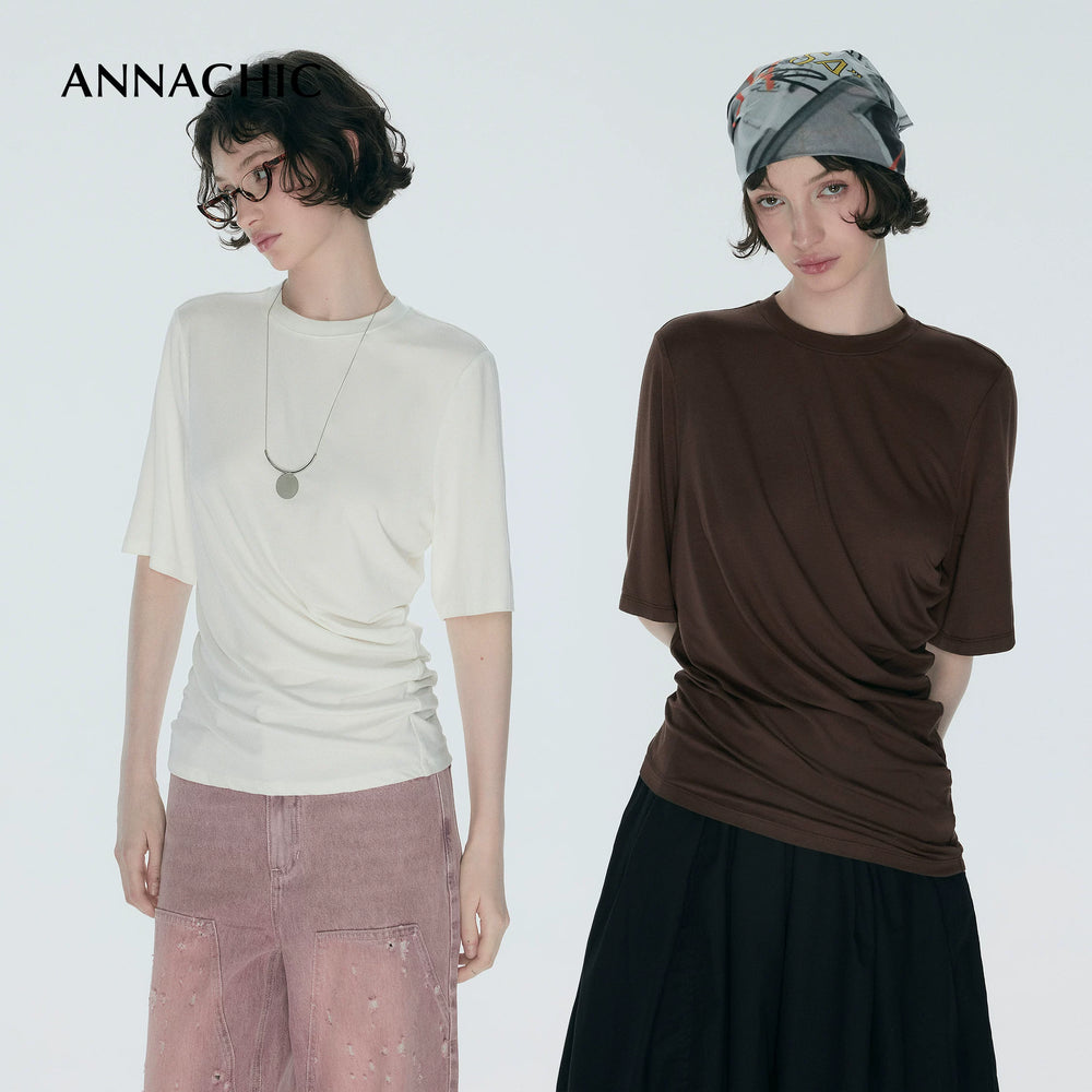 ANNASHIC Relaxation Game _ White Asymmetric Wrinkle Design Short Sleeve T-shirt for Women Summer Air Feel Skin friendly Top